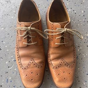 Brown/Tan cole haan with Nike Air sole wingtip shoes size 10
